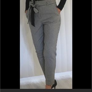 White House black market The tapered ankle pants